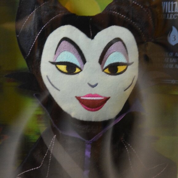 Disney Exclusive Villains Collection Maleficent 13” Sleeping Beauty Collectible - Picture 3 of 12